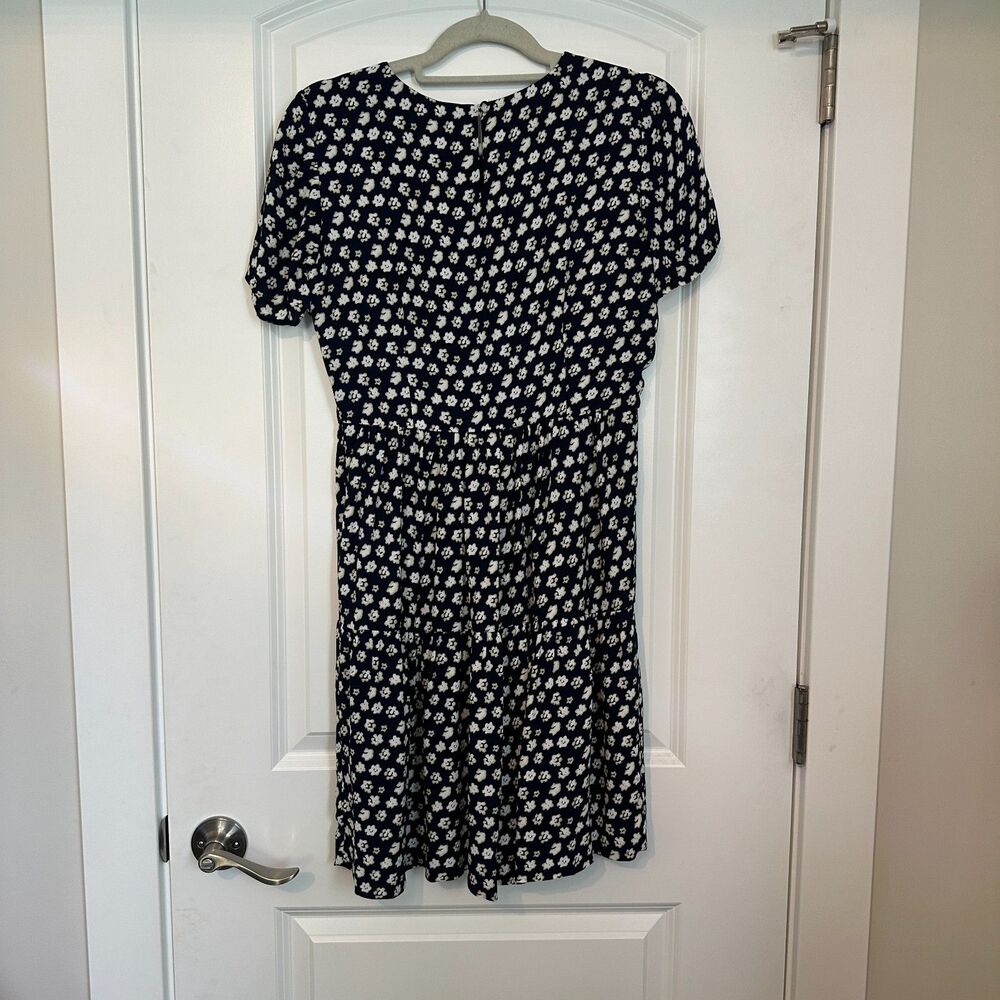 J. Crew Dress 4 Navy Blue Blurred Floral Teired Short Sleeve Mini A1380 - Picture 3 of 15